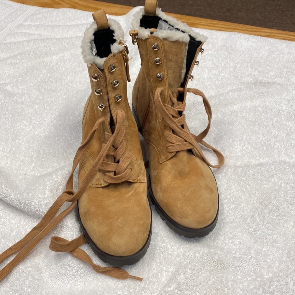 🥾Kate Spade ♠️ Tan Lace-Up Suede Ankle Boots - Picture 7 of 7